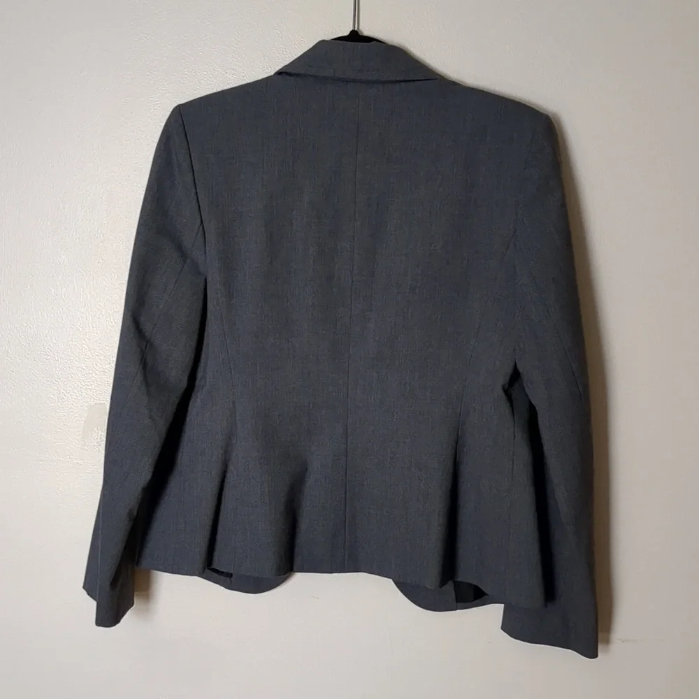 Halogen - Picture 7 of 8